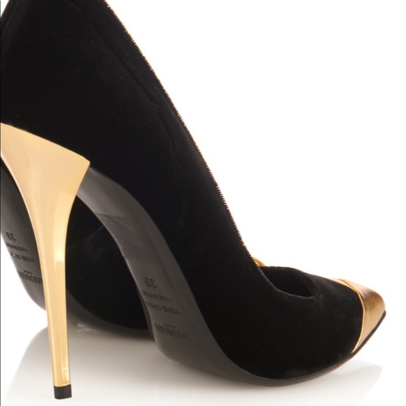 Balmain Black Lilea Velvet & Gold Leather Pumps - Picture 3 of 3